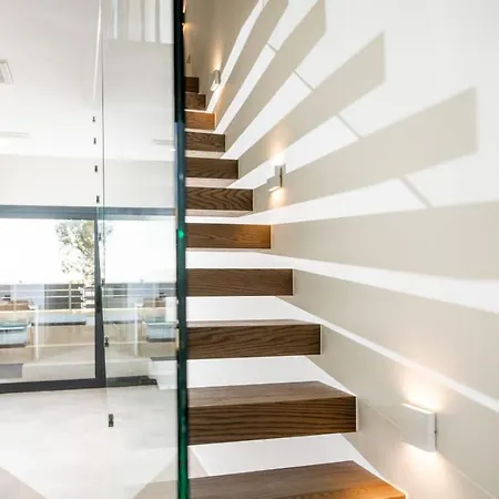 Serene Halkidiki - Cfront Private Pool نيا إيراكليا