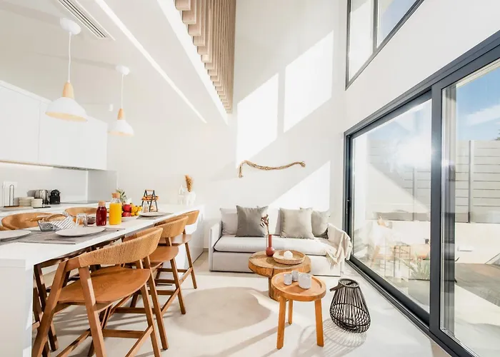 Serene Halkidiki - Cfront Private Pool 빌라 네아 이라클리아