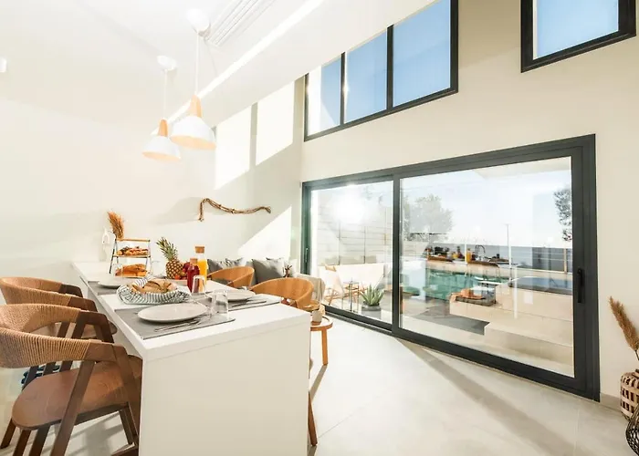 Serene Halkidiki - Cfront Private Pool ניאה אירקליה