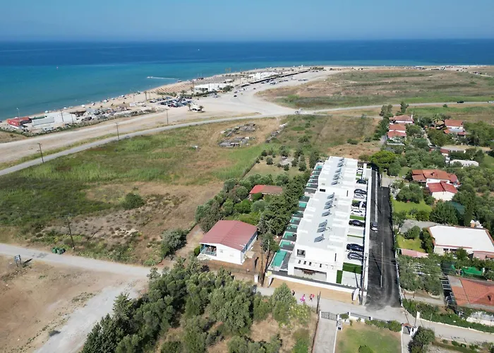 Serene Halkidiki - Cfront Private Pool ניאה אירקליה